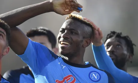 Napoli bỏ xa đội xếp thứ hai Serie A 16 điểm