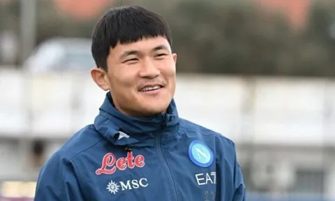 Napoli chốt phương án thay trung vệ số 1, Man Utd mở cờ trong bụng