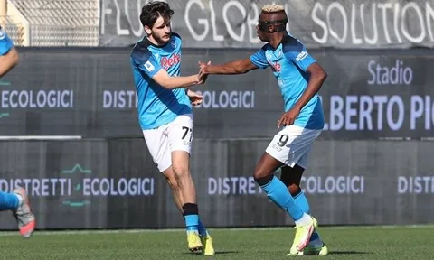 Napoli sẽ bị châu Âu xâu xé vì màn hủy diệt Serie A của bộ đôi 130 triệu