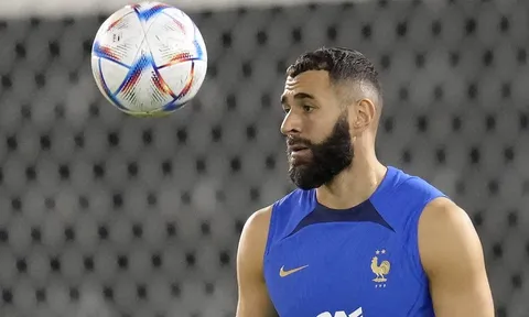 Nasri chỉ trích việc ĐT Pháp gạch tên Karim Benzema
