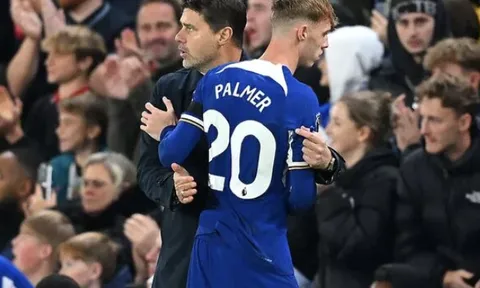 Ném chai nước vào Pochettino, tân binh đắt giá sợ mất suất đá chính