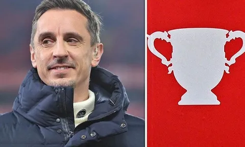 Neville chọn nhân tố bất ngờ giúp Man Utd vô địch League Cup