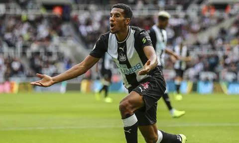 Newcastle chuẩn bị chia tay cựu sao Arsenal