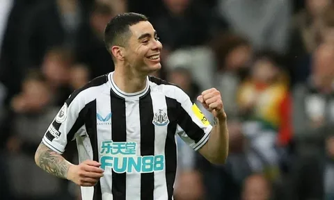 Newcastle giữ vững vị trí trong top 4 sau chiến thắng 4-0