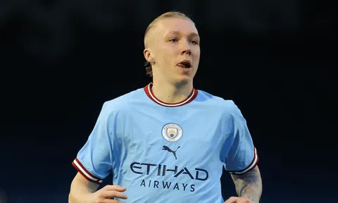 Newcastle tiến gần đến ngọc quý Man City