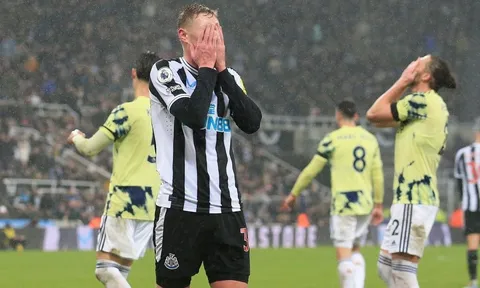Newcastle trao cơ hội vào top 3 cho Man United