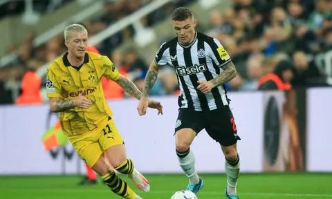 Bayern đưa ra quyết định sau cùng về Trippier