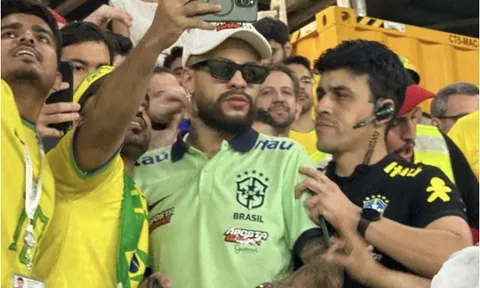 Neymar giả làm náo loạn khán đài trận Brazil gặp Thụy Sĩ