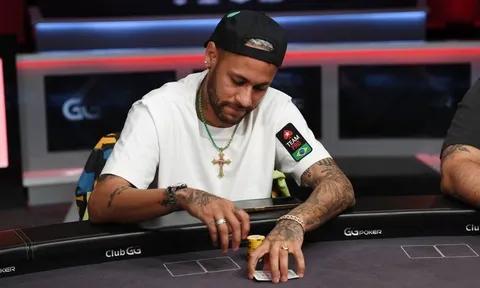 Neymar gỡ gạc sau khi thua bạc 1 triệu euro