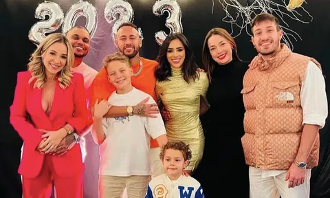 Neymar khiến hàng xóm phẫn nộ vì những bữa tiệc ‘quậy’ banh nhà