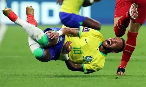Thảm họa ập xuống đầu và nỗi buồn Neymar