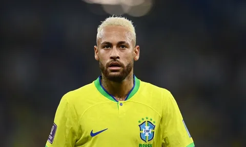 Neymar: 'Tôi khóc cả đêm khi chấn thương'