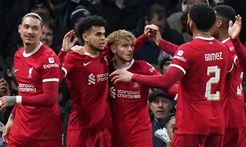 Nghịch cảnh không thể cản bước Liverpool ăn bốn