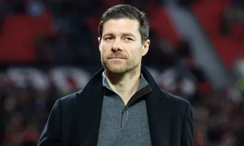 Ngó lơ Mourinho, Emmanuel Petit chọn ra HLV thay Pochettino