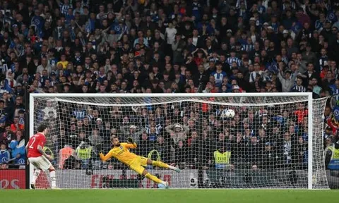 "Người băng" hóa người hùng, M.U chính thức vào chung kết FA Cup