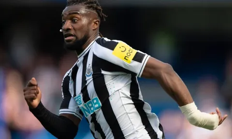 Người cũ Arsenal buồn vì Saint-Maximin rời Newcastle