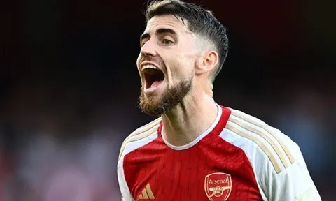 Người đại diện lên tiếng, Jorginho có ngay động thái cho Arsenal