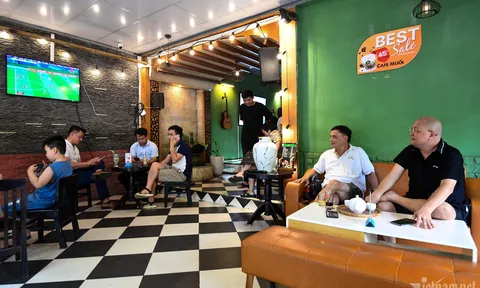 Người Hà Nội, TP.HCM vừa ăn sáng vừa xem tuyển nữ Việt Nam so găng với Mỹ