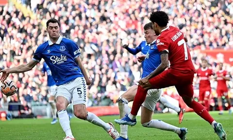 Người hùng thầm lặng của Liverpool xứng đáng được ca ngợi