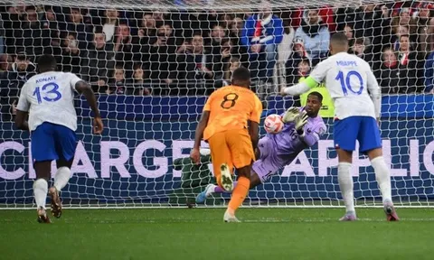 Người hùng tuyển Pháp lên tiếng về quả penalty hỏng ăn của Depay