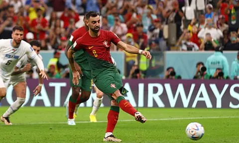 Người thắng kẻ thua sau trận Bồ Đào Nha 2-0 Uruguay