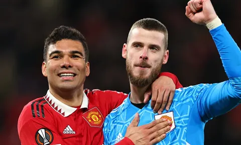 Người thắng kẻ thua sau trận Man United 2-1 Barcelona