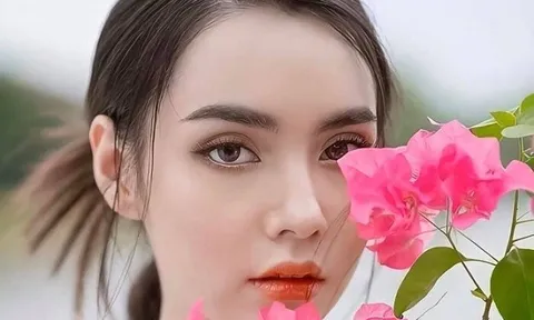 Nhan sắc kiều diễm của bạn gái tin đồn 'Messi Thái'
