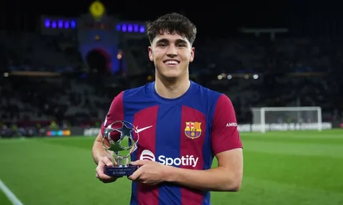 Nhìn Cubarsi, mới thấy Sergi Roberto đã đúng