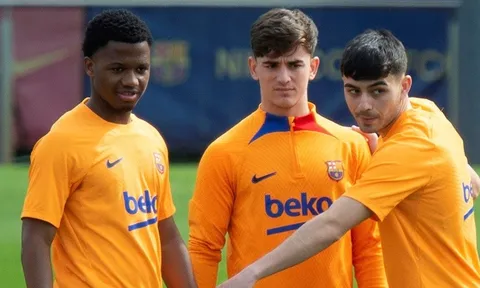 Nhìn Gavi, Barca và Tây Ban Nha đang "chôn sống" những thần đồng