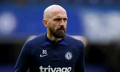 Nhờ cậy vào Bruno Saltor là canh bạc rủi ro với Chelsea