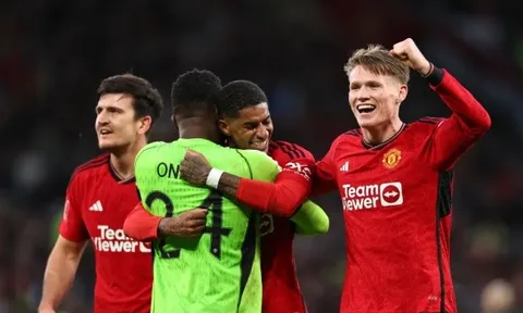 Những cầu thủ tốt nhất và tệ nhất M.U trong trận thắng Liverpool
