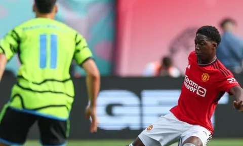 Những gạch nối cho tương lai của Man United