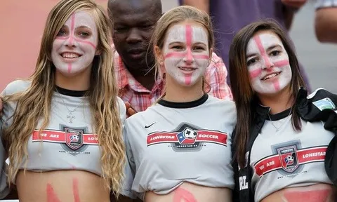 Nỗ lực bảo vệ các fan nữ trong mùa World Cup