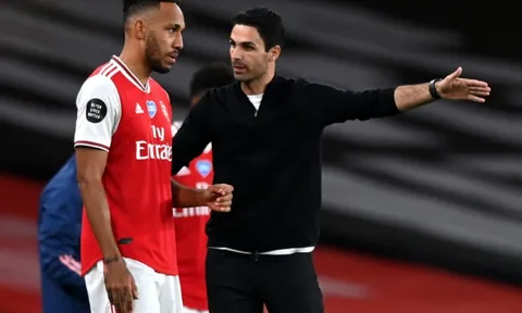 "Arteta đang thị uy quyền lực"