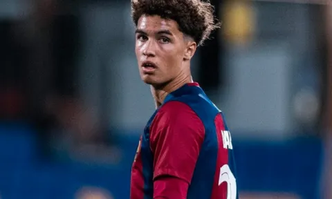 Barca lên kế hoạch cho thần đồng 17 tuổi