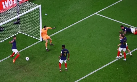 Nối gót Martinez, Varane trở thành 'bùa hộ mệnh' cho khung thành