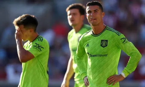 Nối gót Ronaldo, 2 cái tên khăn gói rời M.U trong tháng Một