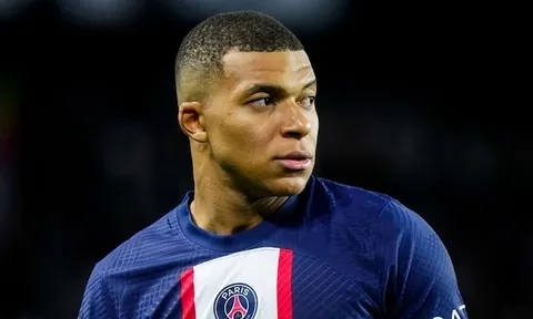 Gia đình Mbappe gật đầu với đề xuất khủng từ Ả Rập
