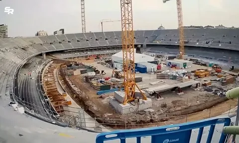 Nou Camp vẫn tan hoang, Laporta nguy cơ thất hứa