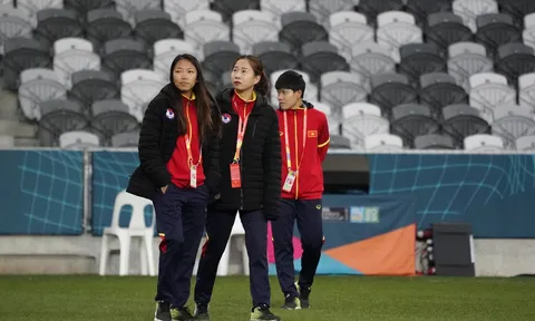 Xúc động hình ảnh buổi tập cuối của tuyển nữ Việt Nam ở World Cup
