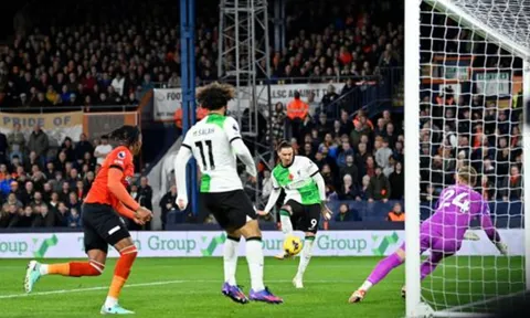 Nunez hóa "gỗ quý", Liverpool mất điểm đáng tiếc trước Luton Town