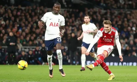 Thua Arsenal, Conte chỉ thẳng 2 đội có thể vô địch Premier League