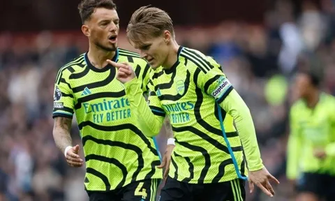 Odegaard dẫn đầu đội hình tiêu biểu vòng 25 Premier League