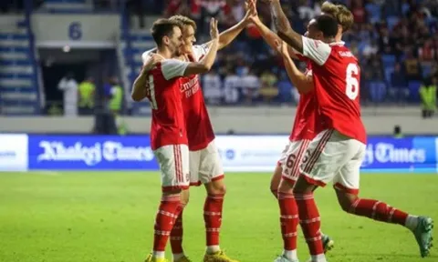 Odegaard lập siêu phẩm sút phạt, Arsenal thắng dễ Milan