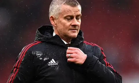 Chris Sutton nói rõ sai lầm của Man United