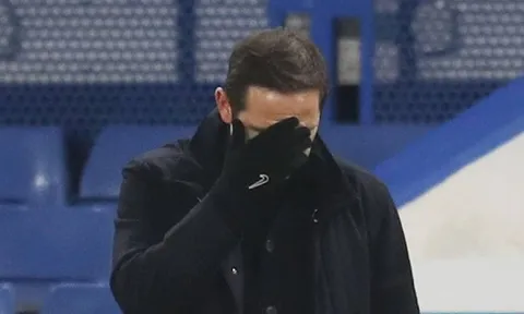 Chelsea chia điểm bạc nhược, Lampard đối mặt với 'câu hỏi hóc búa'