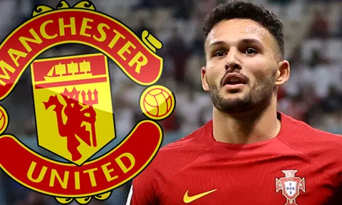 Tới lúc Man United ký 'bom tấn' 80 triệu euro từ PSG