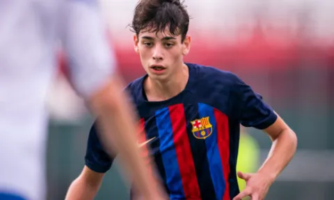 Thần đồng Barcelona gây ấn tượng mạnh