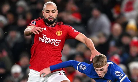Bỏ túi bộ đôi 200 triệu bảng, Amrabat bóp nghẹt tuyến giữa Chelsea