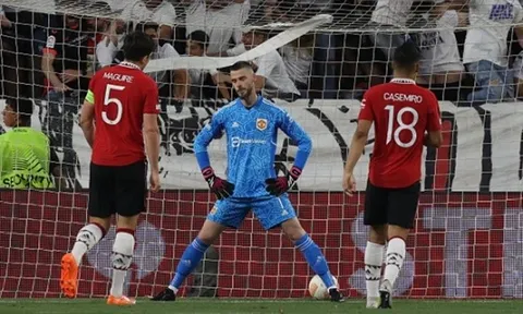 Hargreaves đề xuất Ten Hag tống khứ tội đồ Man Utd